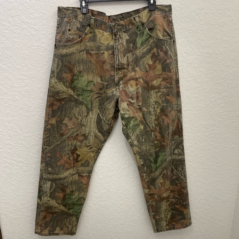 Vintage Wrangler Rugged Wear Advantage Camo Jeans